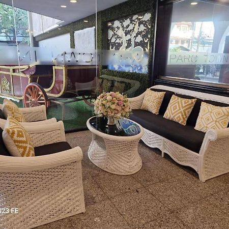 Town In Town Gardent Resort Bangkok Zewnętrze zdjęcie